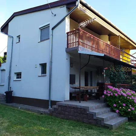 Emilia Apartment
