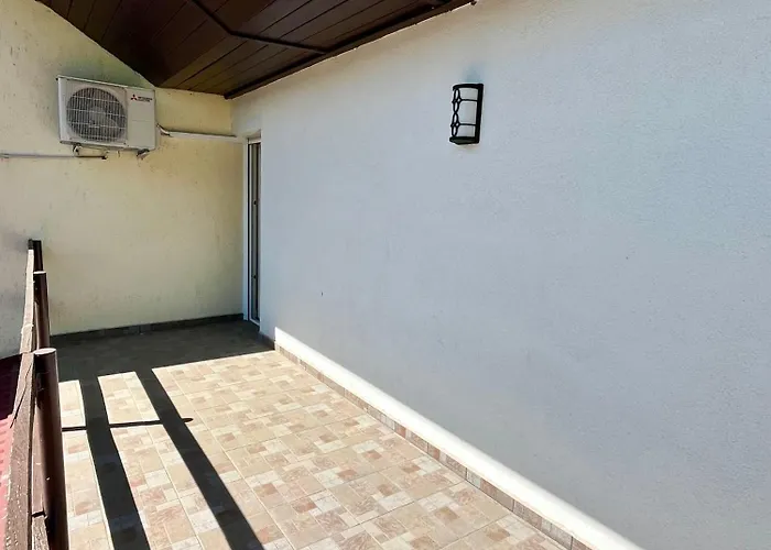 Emilia Balatonszárszó